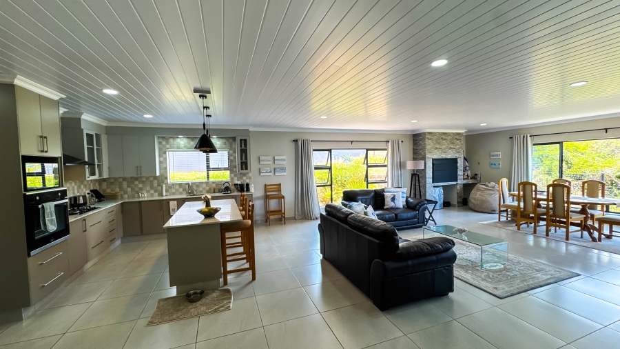 3 Bedroom Property for Sale in Dana Bay Western Cape